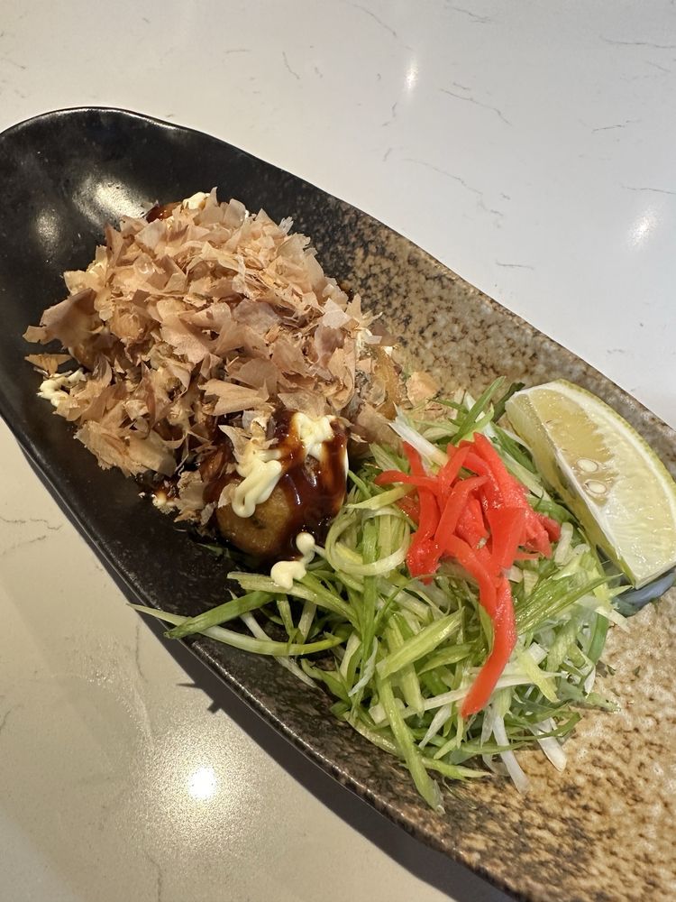 Food from Sushi Hashi