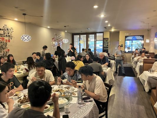Uncle Zhang Chinese Cuisine (南来北往) by null