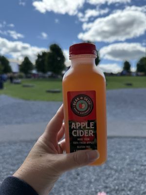 Beak & Skiff Apple Hill Campus / 1911 Tasting Room by null