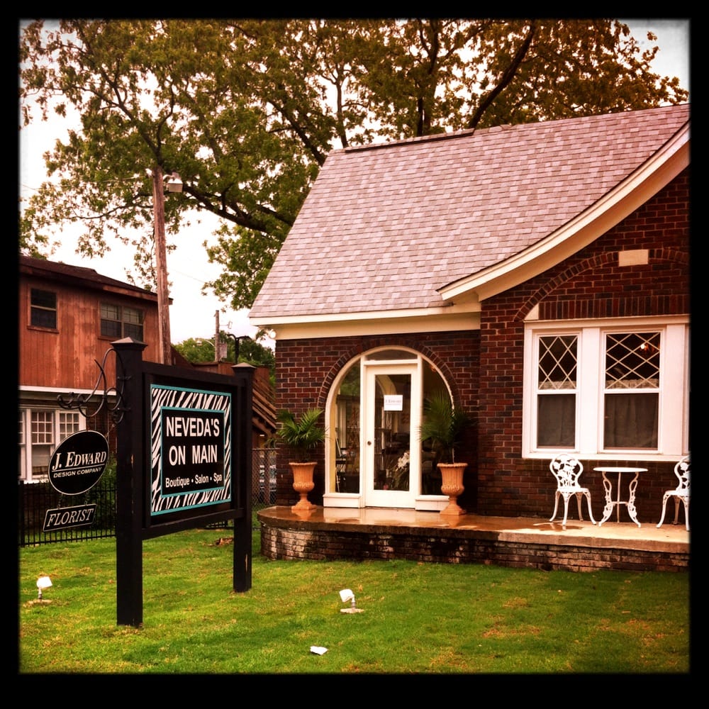 NEVEDA’S ON MAIN Updated October 2024 1205 West Main, Tupelo