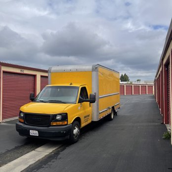 iMoving - 16 foot box truck - Movers Near Me - Foster City, California iMoving - 16 foot box truck - Movers Near Me - Foster City, California