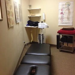 Silver Health Centers - Decompression Therapy: Our office offers spinal decompression for disc related issues to help reduce back and neck pain.