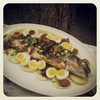 Trinity River Adventure Cabins - Miner's Cabin: Steelhead Trout catch fried w/ soy, cumquat, fresh chili, green onion, lemon cucumber, golden plum, quail eggs. - Guest Houses Near Me - Lewiston, California