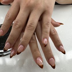 Miracle Nails & Bar