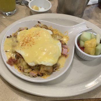 Awake - Cambridge skillet with a side fruit - Breakfast & Brunch Near Me - Dallas, Texas