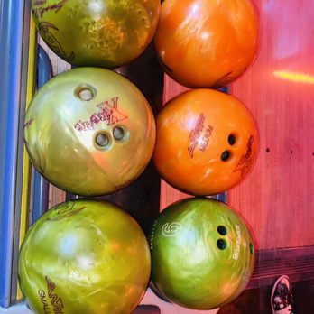 Bowlero Fair Lawn - Bowling Near Me - Fair Lawn, New Jersey
