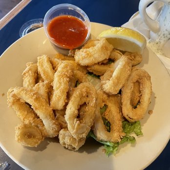 Boston Sail Loft - Fresh Calamari Rings - Bars Near Me - Boston, Massachusetts