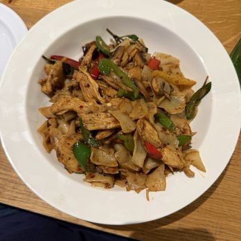 Na Nah Thong - Drunken Noodles - Thai Near Me - Fresno, California Na Nah Thong - Drunken Noodles - Thai Near Me - Fresno, California