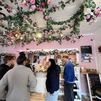 Sweet Lizzie's Bake Shop - Desserts Near Me - Fairhaven, Massachusetts
