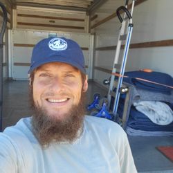 Sasquatch Moving - Umar Willis, owner/operator