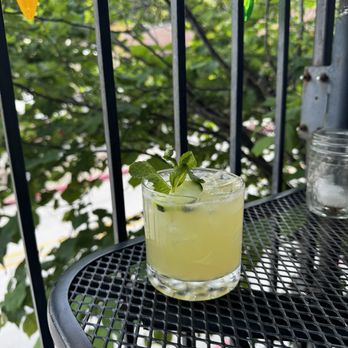 Local Flavor Cafe - New American Near Me - Eureka Springs, Arkansas