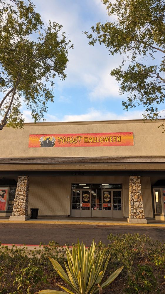 SPIRIT HALLOWEEN Updated October 2024 13644 Poway Rd, Poway