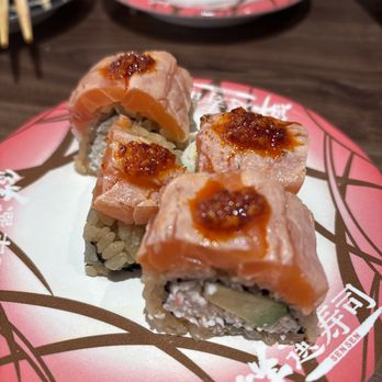 Waka Sakura - spicy salmon cut - Conveyor Belt Sushi Near Me - Irvine, California Waka Sakura - spicy salmon cut - Conveyor Belt Sushi Near Me - Irvine, California