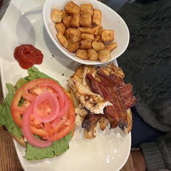 Another Broken Egg Cafe - Southern Chicken Sandwich - Breakfast & Brunch Near Me - Pembroke Pines, Florida