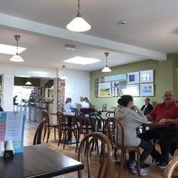 Bowe's Foodhall & Cafe - Bowe's dining room