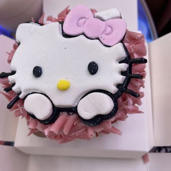 Hello Kitty Cafe - Hello kitty cupcake - Themed Cafes Near Me - Las Vegas, Nevada Hello Kitty Cafe - Hello kitty cupcake - Themed Cafes Near Me - Las Vegas, Nevada