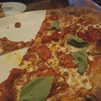 Siena Tavern - Margarita pizza. - Italian Near Me - Chicago, Illinois Siena Tavern - Margarita pizza. - Italian Near Me - Chicago, Illinois