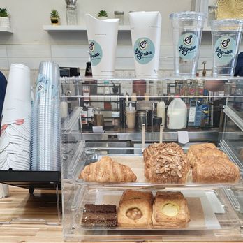 La Prisa - Baked goods on display - Coffee & Tea Near Me - San Diego, California