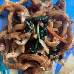Shanghai-style fried noodle with Laoganma chili sauce and chicken Shanghai-style fried noodle with Laoganma chili sauce and chicken