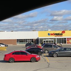 Dennis' No Frills