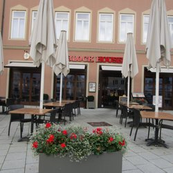 BLOCK HOUSE