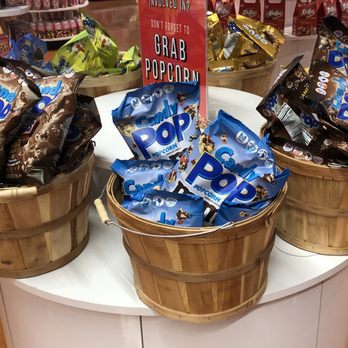 IT'SUGAR - Candy Stores Near Me - Honolulu, Hawaii IT'SUGAR - Candy Stores Near Me - Honolulu, Hawaii