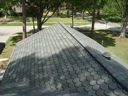 Slide of Edgar Quintin Roofing