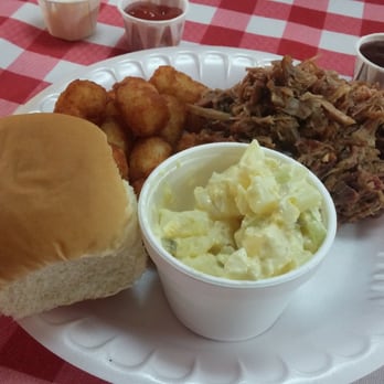 Delauders  BBQ - Barbeque Near Me - Sevierville, Tennessee