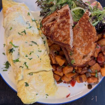Bite Food & Coffee - French Onion & Steak Omelette - Breakfast & Brunch Near Me - Fair Lawn, New Jersey