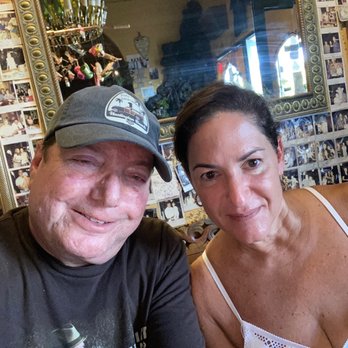 Java Jazz & Soup Nutz - Eating breakfast at SoupNutz in Maui - Coffee & Tea Near Me - Lahaina, Hawaii