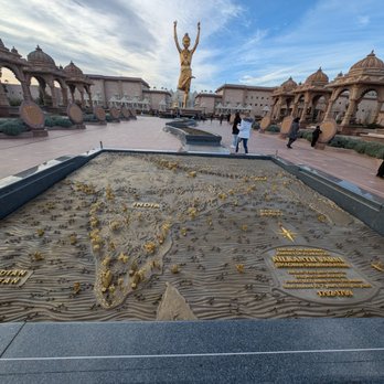 BAPS Swaminarayan Akshardham - Hindu Temples Near Me - Robbinsville, New Jersey