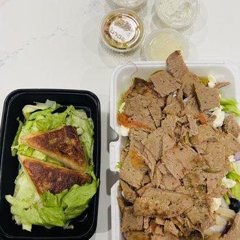 Papa Fattoush Restaurant - Spicy Gyro Salad and Spanakopita - Mediterranean Near Me - Carmel, Indiana