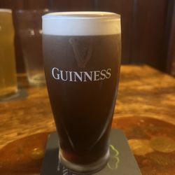 Seumus's Irish Bar - Guinness
