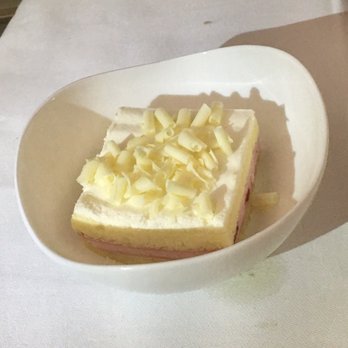 Asiana Airlines - Business class dessert - white chocolate cake - Airlines Near Me - Los Angeles, California