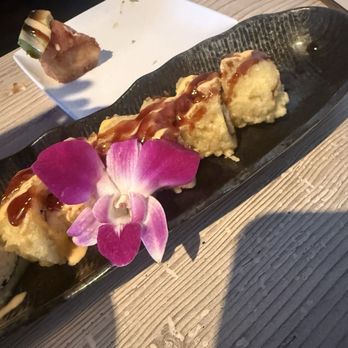Sushi Delight - Cali Tempura Roll (fried) - Sushi Bars Near Me - Lomita, California Sushi Delight - Cali Tempura Roll (fried) - Sushi Bars Near Me - Lomita, California