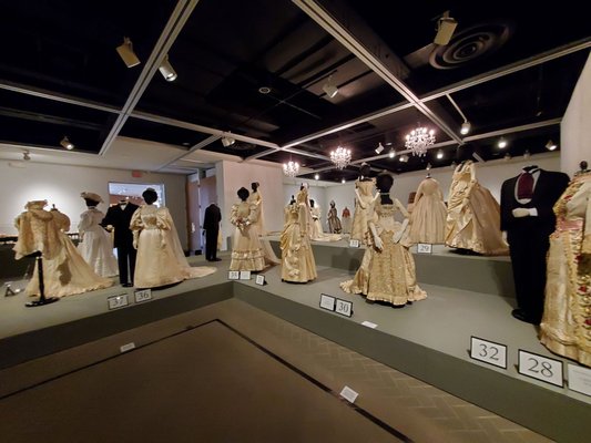 Ellen Noël Art Museum by null