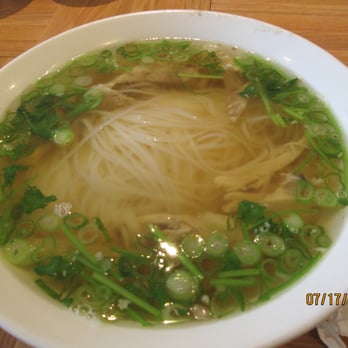 Pho 75 - Pho w/dark meat & noodles - Vietnamese Near Me - Rockville, Maryland