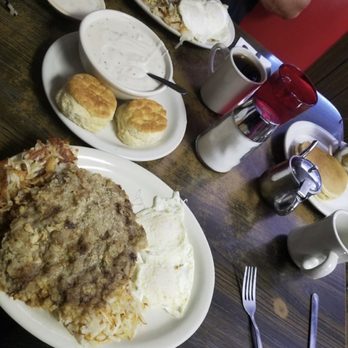 Wee Too Restaurant - Chicken fried steak with biscuits and gravy, side of pancakes - New American Near Me - Enid, Oklahoma Wee Too Restaurant - Chicken fried steak with biscuits and gravy, side of pancakes - New American Near Me - Enid, Oklahoma