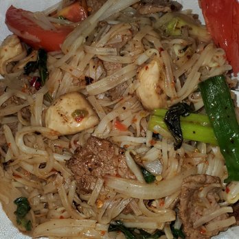O'Char Thai - Phad Kee Mao with beef (I asked to have it made with the thin noodles) - Thai Near Me - Bellevue, Washington