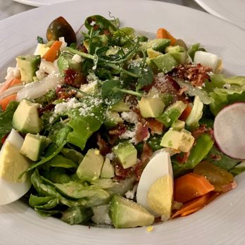 et al. - et al Chopped Salad - Breakfast & Brunch Near Me - Honolulu, Hawaii
