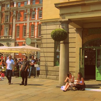 Ladurée - Entrance is the green door to the right - Bakeries Near Me - London, XGL Ladurée - Entrance is the green door to the right - Bakeries Near Me - London, XGL