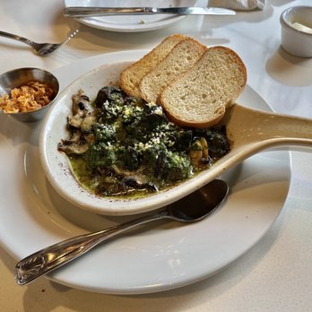 La Ciccia - Escargot - Italian Near Me - Honolulu, Hawaii La Ciccia - Escargot - Italian Near Me - Honolulu, Hawaii