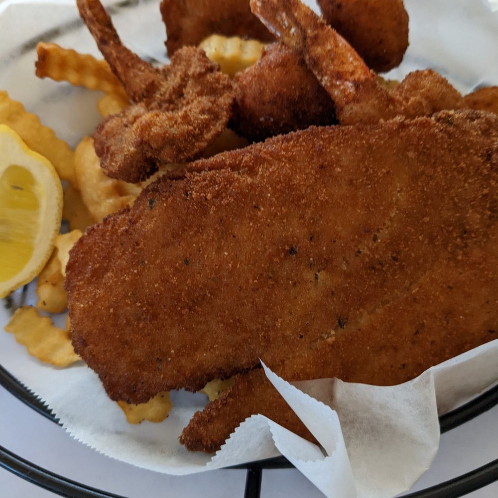 Fried seafood platter Fried seafood platter