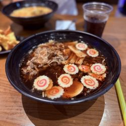 Qz Poke & Ramen