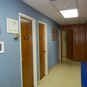 Kearny Mesa Veterinary Center - Hallway - Veterinarians Near Me - San Diego, California Kearny Mesa Veterinary Center - Hallway - Veterinarians Near Me - San Diego, California