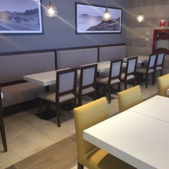 Hampton Inn by Hilton Tijuana - Breakfast dining area - Hotels Near Me - Tijuana, BCN Hampton Inn by Hilton Tijuana - Breakfast dining area - Hotels Near Me - Tijuana, BCN