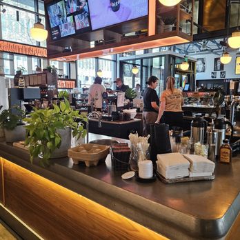 KEXP 90.3 FM - Caffe Vita - Radio Stations Near Me - Seattle, Washington