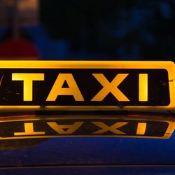 AAA Green Cab & Airport Shuttle - LINCOLN TAXI CAB / AIRPORT TAXI SERVICE