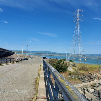 Dumbarton Pier - View of parking area and picnic tables - Parks Near Me - Newark, California Dumbarton Pier - View of parking area and picnic tables - Parks Near Me - Newark, California