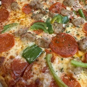 Main St Pizzeria and Beer Garden - Pizza Near Me - Buda, Texas Main St Pizzeria and Beer Garden - Pizza Near Me - Buda, Texas